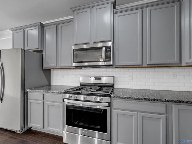 7033 Southgate Drive, Owens Cross Roads, AL 35763