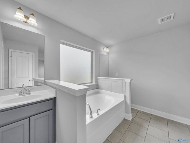 7033 Southgate Drive, Owens Cross Roads, AL 35763