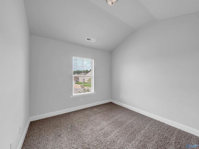 7033 Southgate Drive, Owens Cross Roads, AL 35763