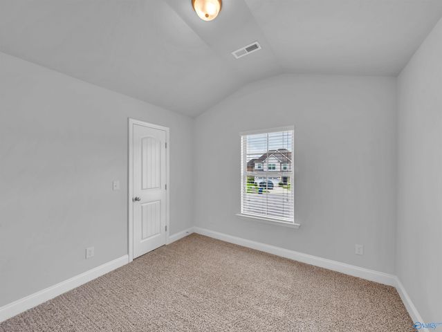 7033 Southgate Drive, Owens Cross Roads, AL 35763
