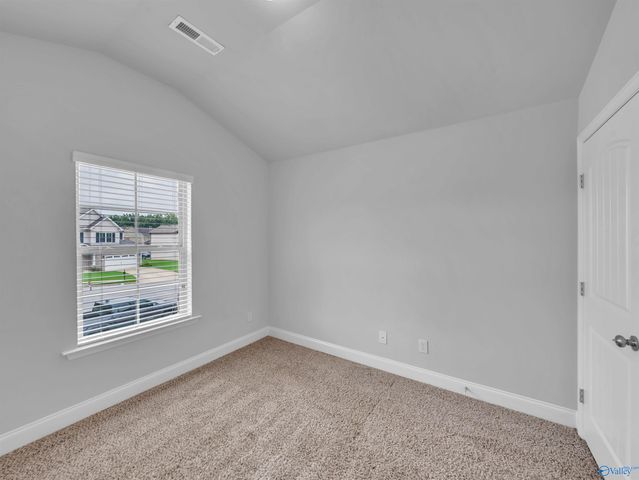 7033 Southgate Drive, Owens Cross Roads, AL 35763