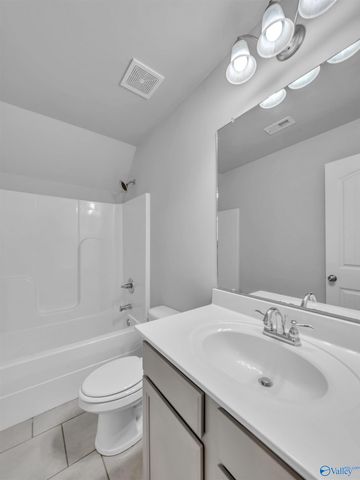 7033 Southgate Drive, Owens Cross Roads, AL 35763