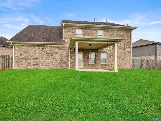 7033 Southgate Drive, Owens Cross Roads, AL 35763