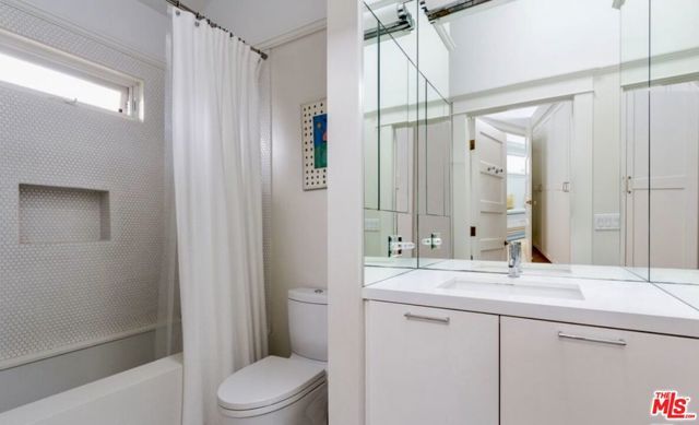 652 Woodlawn Avenue, Venice (los Angeles), CA 90291