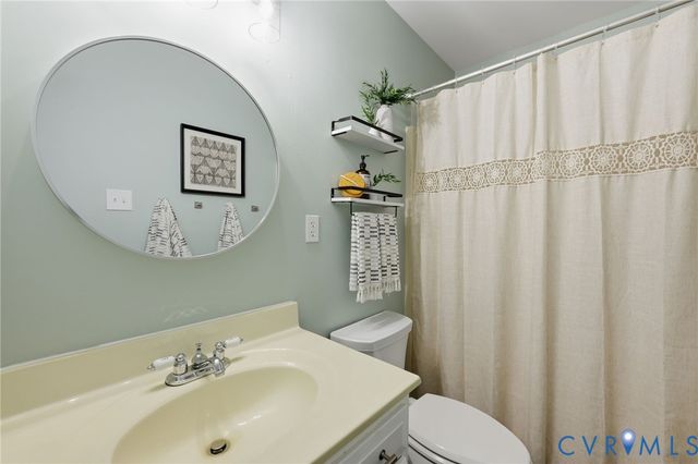 12517 Spring Cress Ct, Midlothian, VA 23114