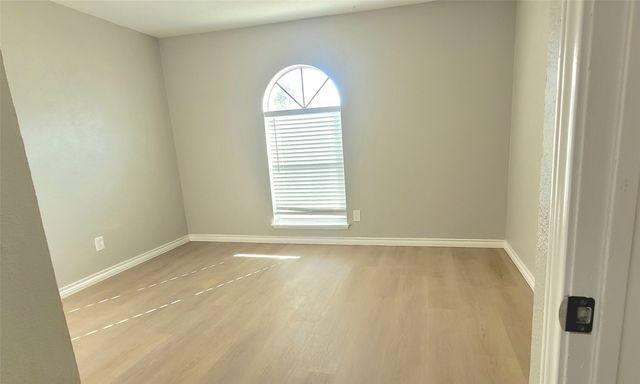 7143 Nutmeg Lane, Dallas, TX 75249