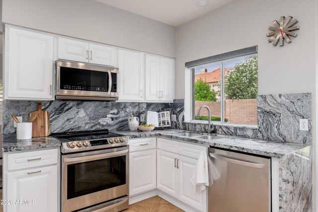 4950 E AIRE LIBRE Avenue, Scottsdale, AZ 85254