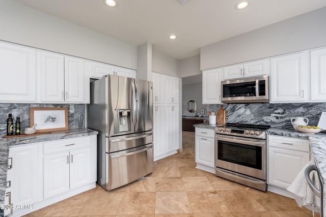 4950 E AIRE LIBRE Avenue, Scottsdale, AZ 85254