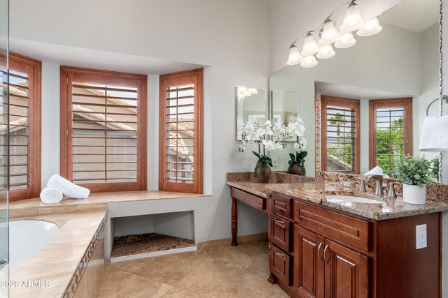 4950 E AIRE LIBRE Avenue, Scottsdale, AZ 85254