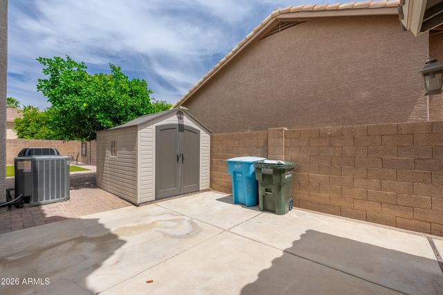 4950 E AIRE LIBRE Avenue, Scottsdale, AZ 85254