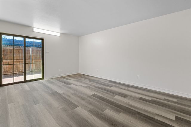 1811 E Grauwyler Road 138, Irving, TX 75061