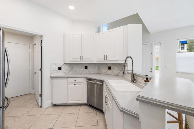 601 Resort Lane, Palm Beach Gardens, FL 33418