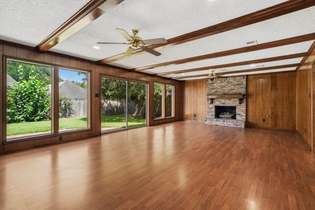 3802 Pecan Valley Drive, Missouri City, TX 77459