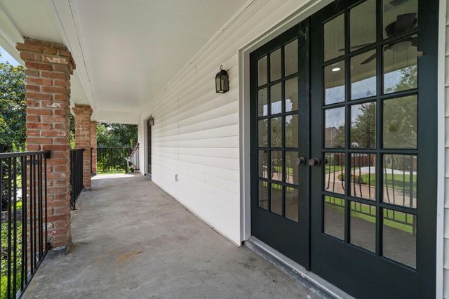 3802 Pecan Valley Drive, Missouri City, TX 77459