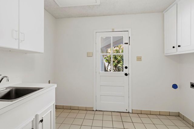 3802 Pecan Valley Drive, Missouri City, TX 77459