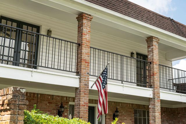 3802 Pecan Valley Drive, Missouri City, TX 77459