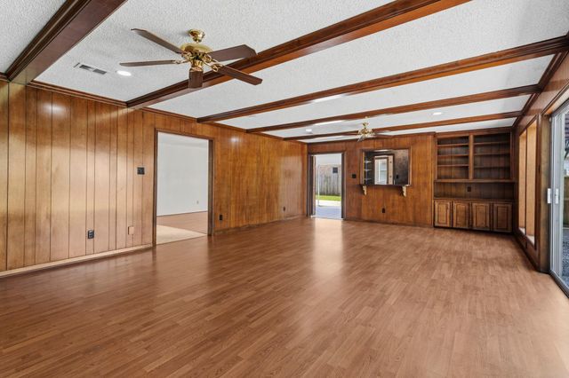 3802 Pecan Valley Drive, Missouri City, TX 77459