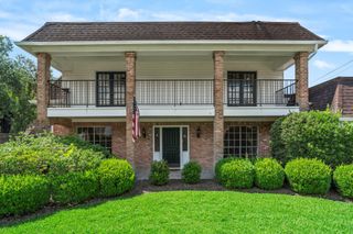 3802 Pecan Valley Drive, Missouri City, TX 77459