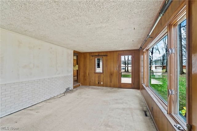 296 Moreland Drive, Canfield, OH 44406