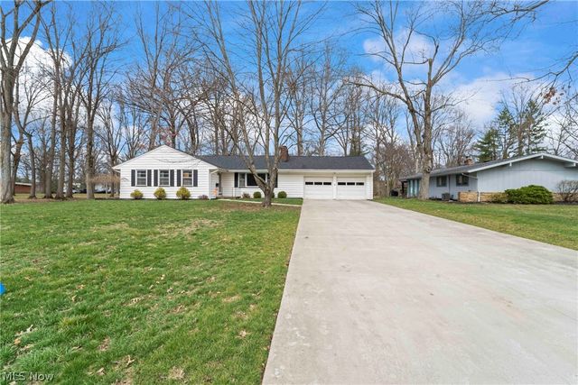 296 Moreland Drive, Canfield, OH 44406