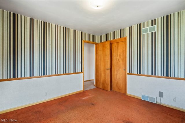 296 Moreland Drive, Canfield, OH 44406