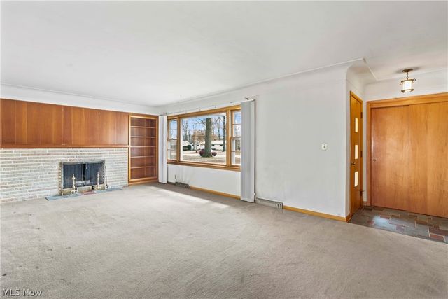 296 Moreland Drive, Canfield, OH 44406