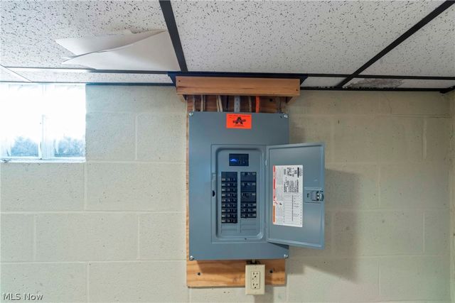 296 Moreland Drive, Canfield, OH 44406