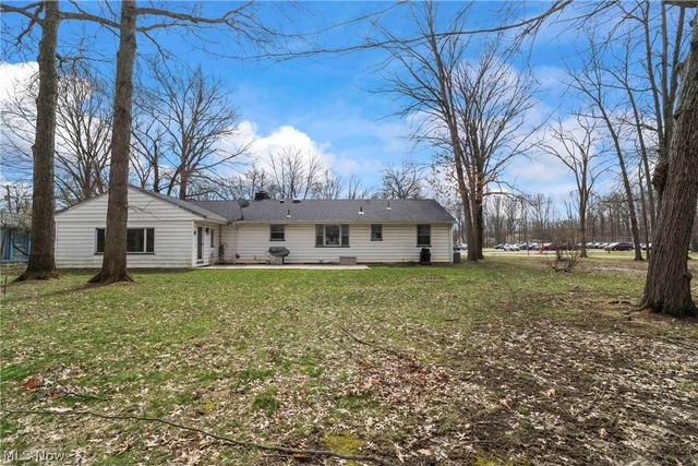296 Moreland Drive, Canfield, OH 44406
