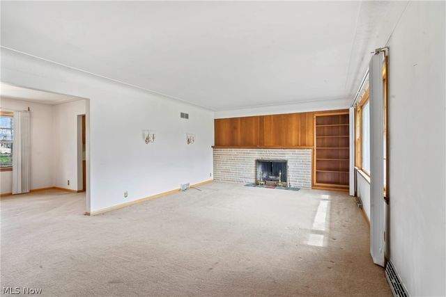 296 Moreland Drive, Canfield, OH 44406