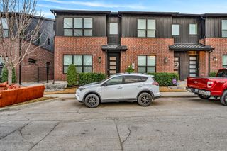 2825 Stanley Avenue, Fort Worth, TX 76110