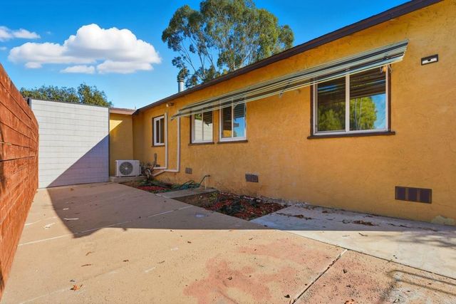 5744 46 Dream Street, San Diego, CA 92114