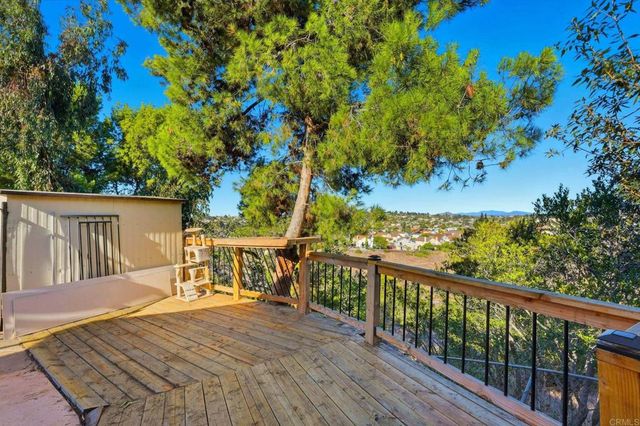 5744 46 Dream Street, San Diego, CA 92114