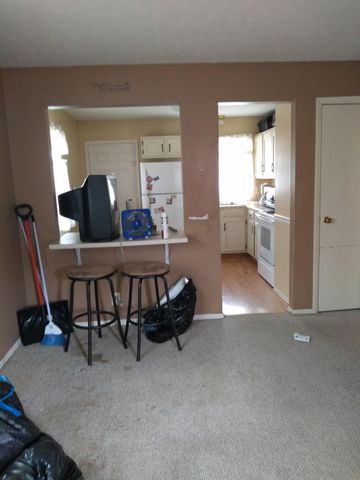 1218 Orchard Road, Bloomington, IL 61704