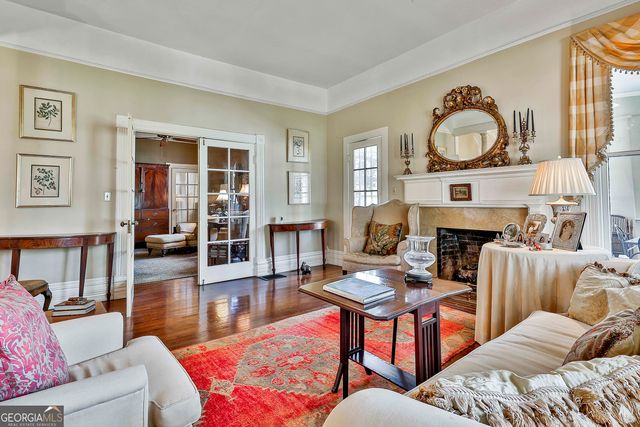 372 E College Street, Griffin, GA 30224