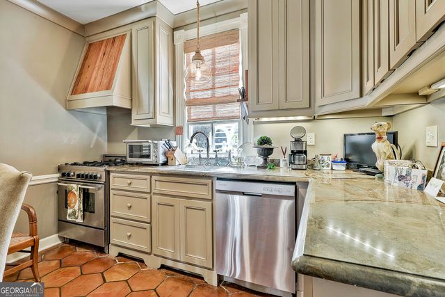 372 E College Street, Griffin, GA 30224