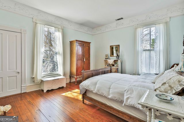 372 E College Street, Griffin, GA 30224