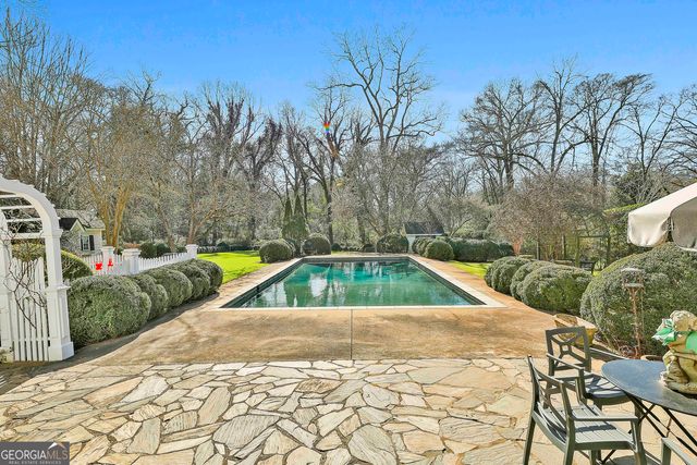 372 E College Street, Griffin, GA 30224