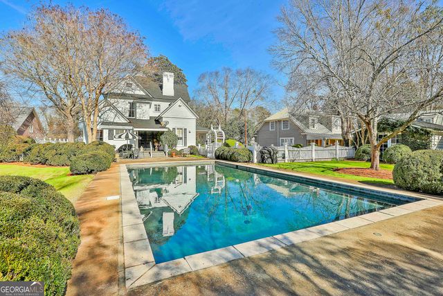 372 E College Street, Griffin, GA 30224