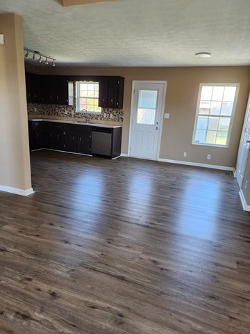 3407 Sandpiper Dr, Clarksville, TN 37042