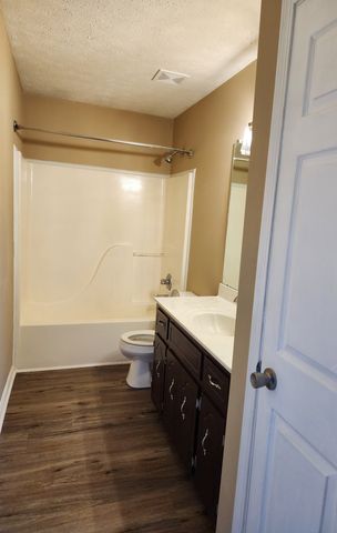 3407 Sandpiper Dr, Clarksville, TN 37042