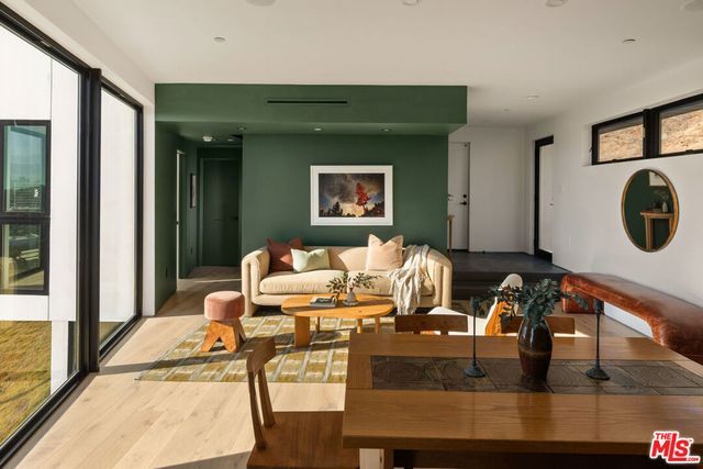 3607 Kinney Street, Los Angeles, CA 90065