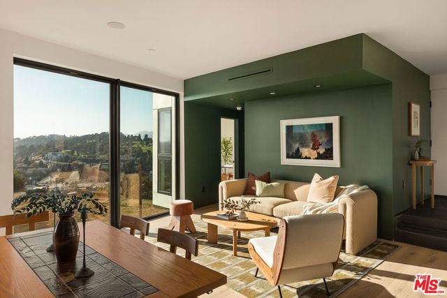 3607 Kinney Street, Los Angeles, CA 90065