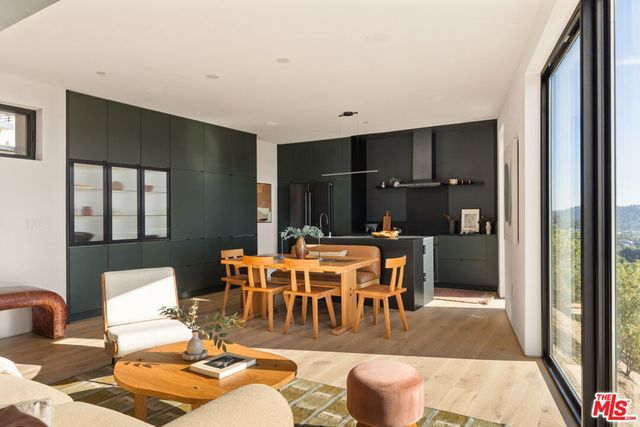 3607 Kinney Street, Los Angeles, CA 90065