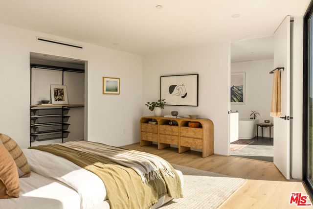 3607 Kinney Street, Los Angeles, CA 90065