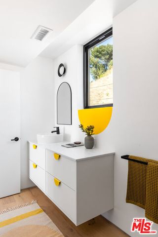 3607 Kinney Street, Los Angeles, CA 90065
