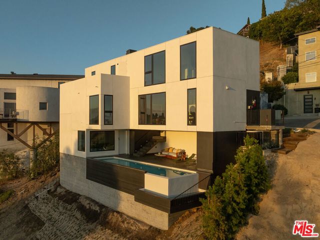 3607 Kinney Street, Los Angeles, CA 90065