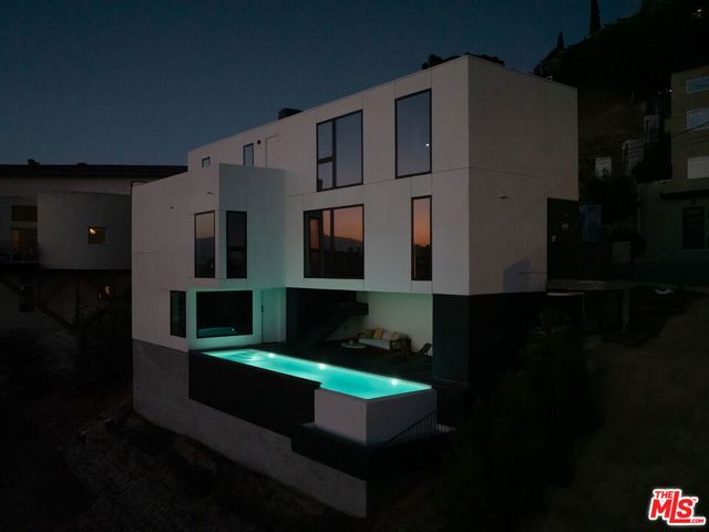 3607 Kinney Street, Los Angeles, CA 90065