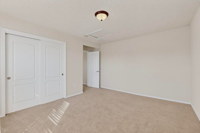 1924 Tapatio Street SE, Rio Rancho, NM 87124