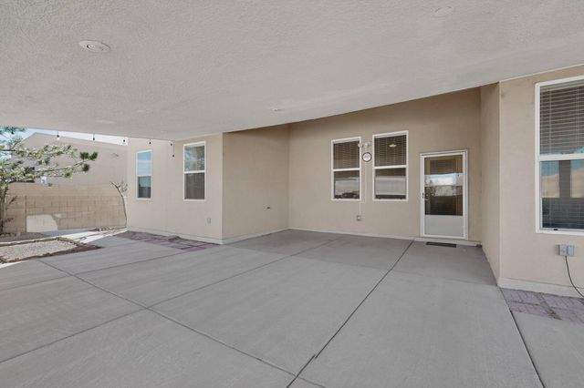 1924 Tapatio Street SE, Rio Rancho, NM 87124