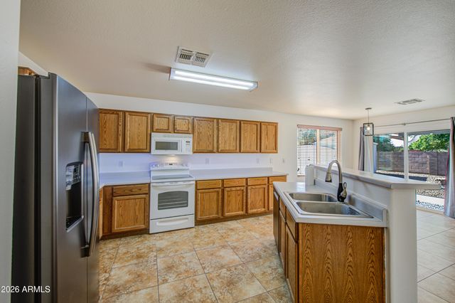 1900 W 19TH Avenue, Apache Junction, AZ 85120